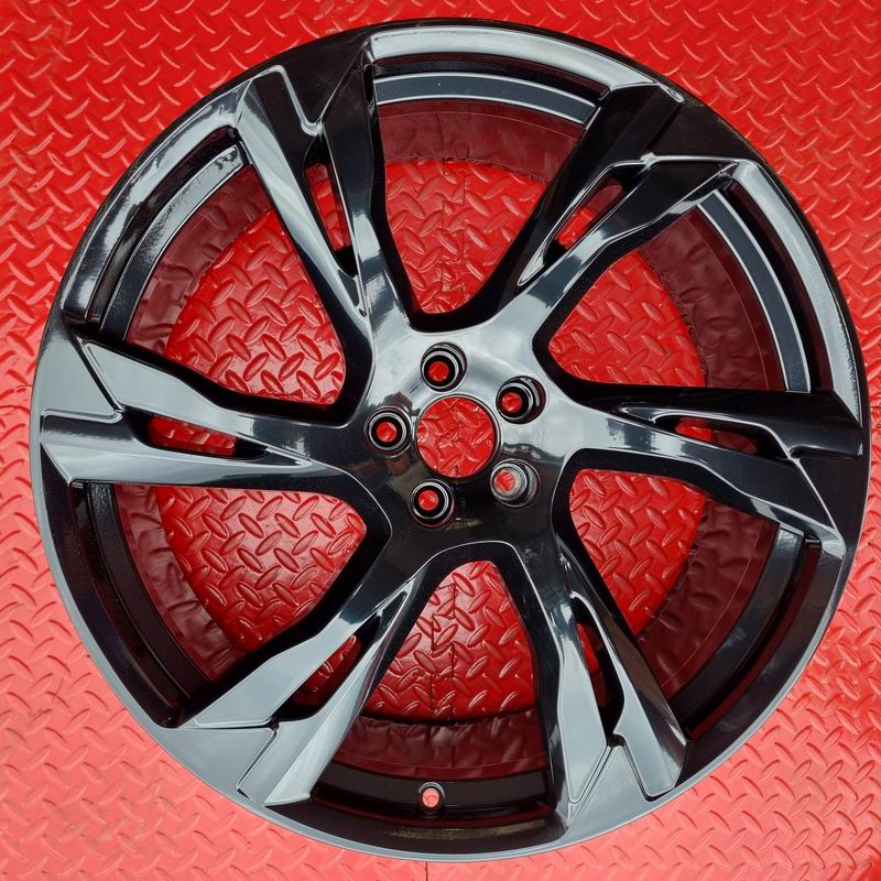 Volvo 6 Spoke