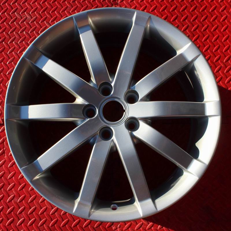 Aston Martin 10 Spoke